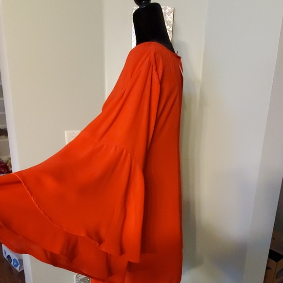 NEW The Limited collection- Women's dress shirt 1X - Picture 2 of 7